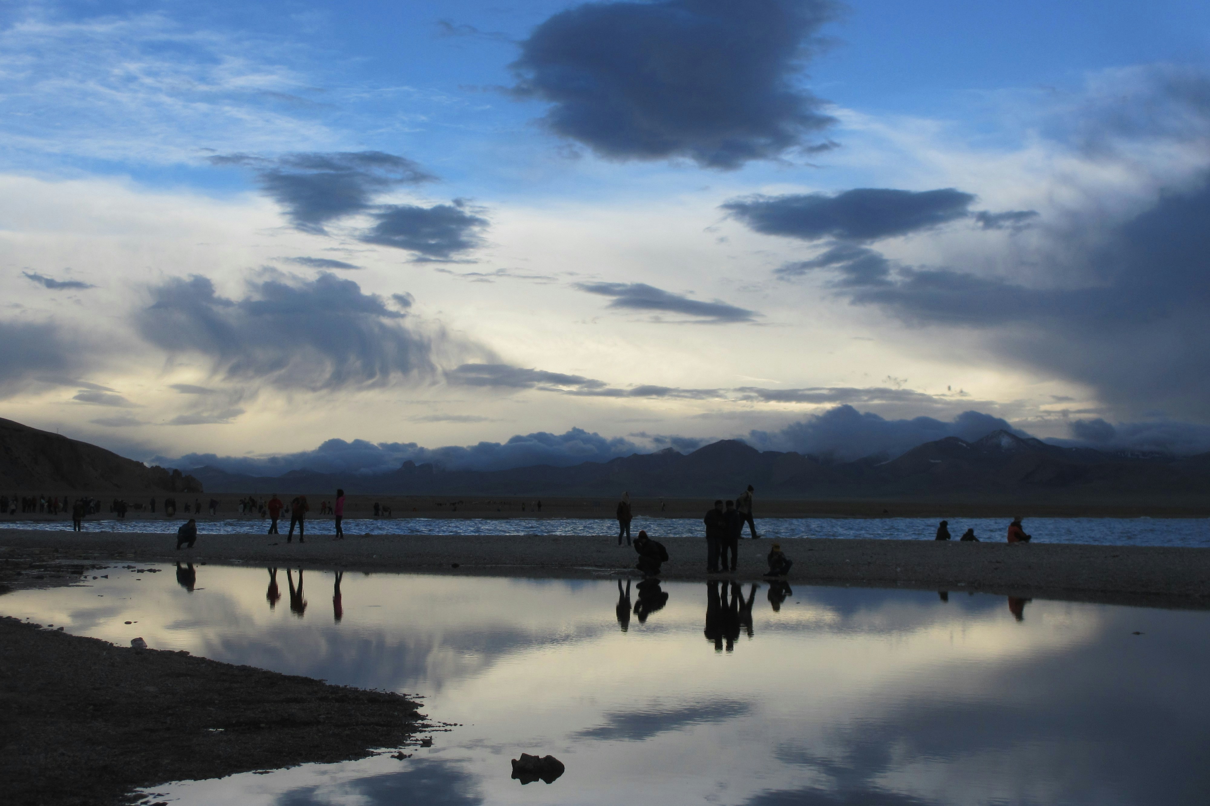 Free Unsplash photo from Amy Skyer