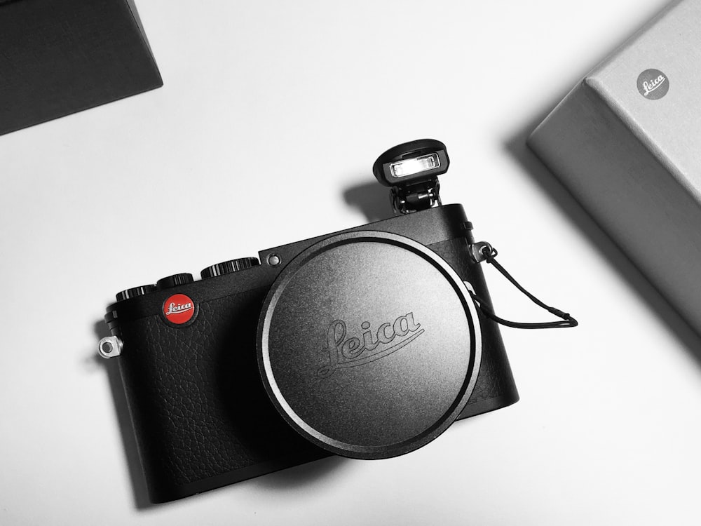 schwarze Leica-Kamera
