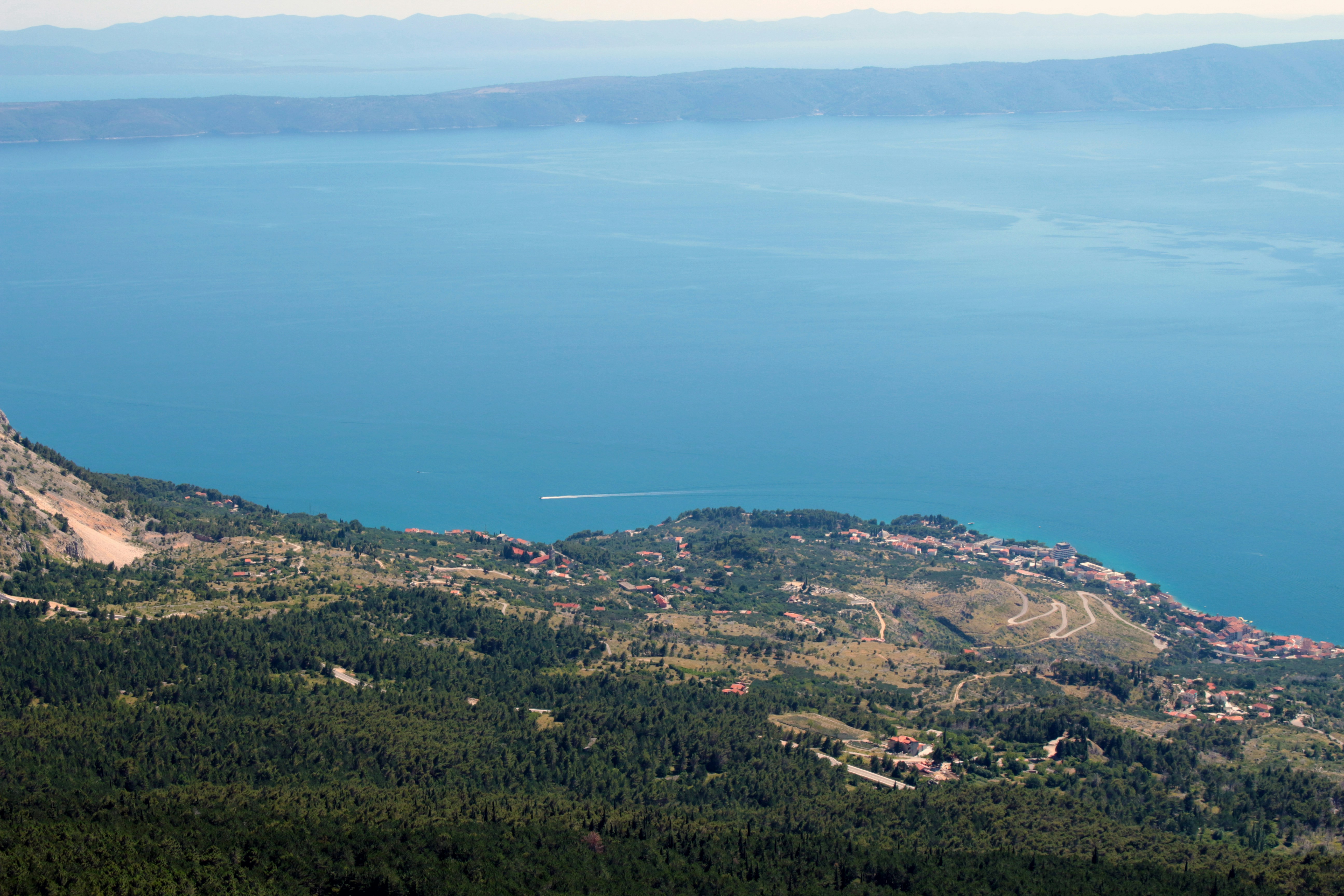 Free Unsplash photo from Andrej Barsukov