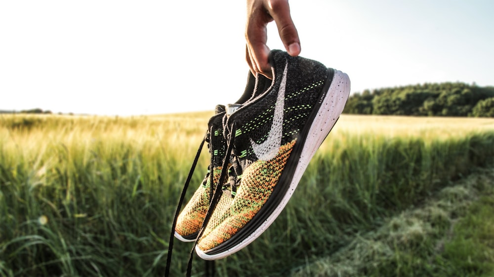 Running Shoes Pictures [HQ] | Download Free Images on Unsplash