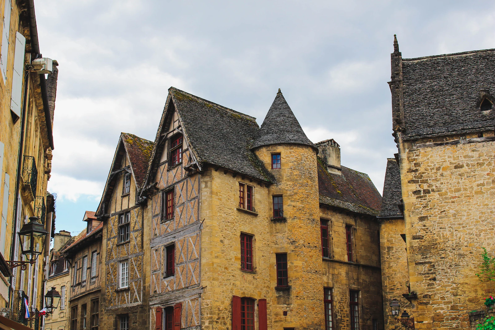 The honey-coloured stone houses of the old town — Sarlat, France