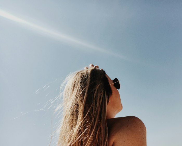 AURUM lens worn outdoors