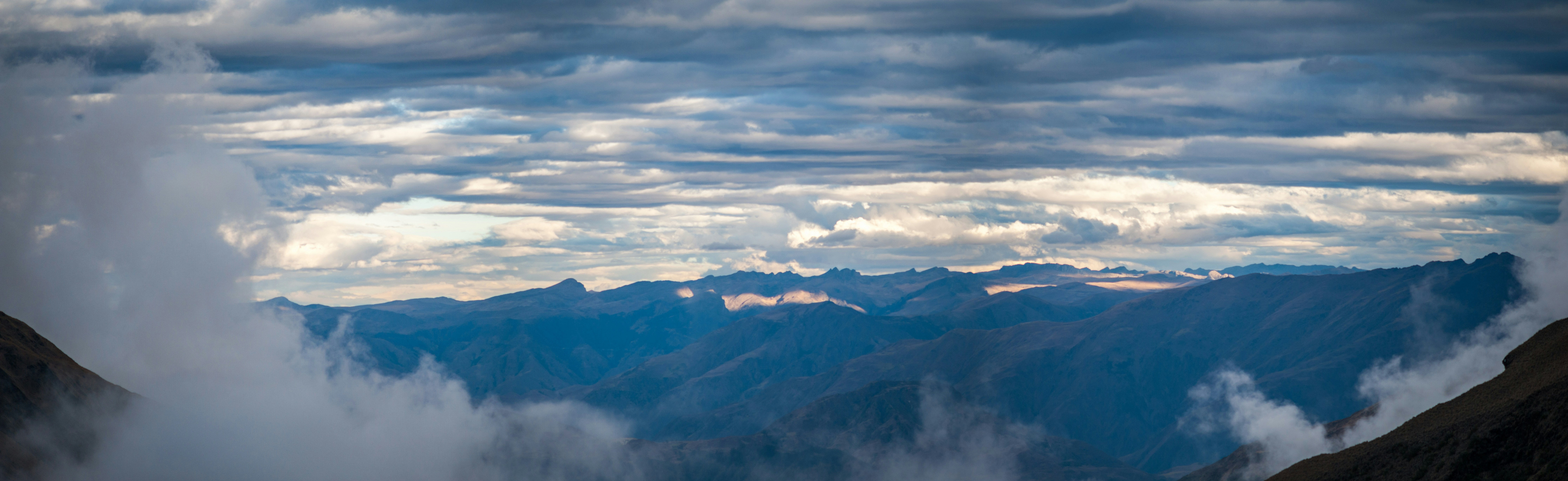 Free Unsplash photo from Sergei Akulich