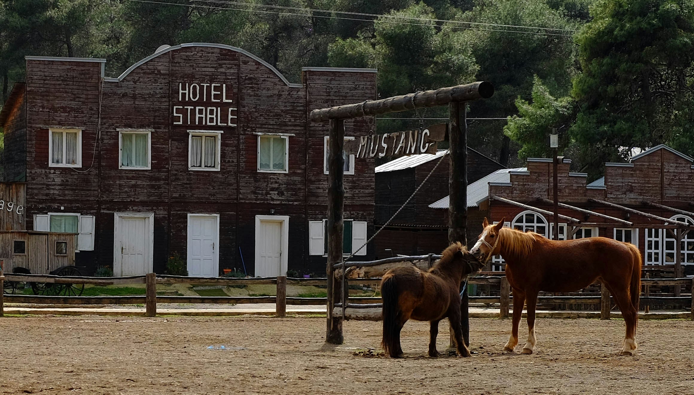 Free Unsplash photo from Ioannis salampalas