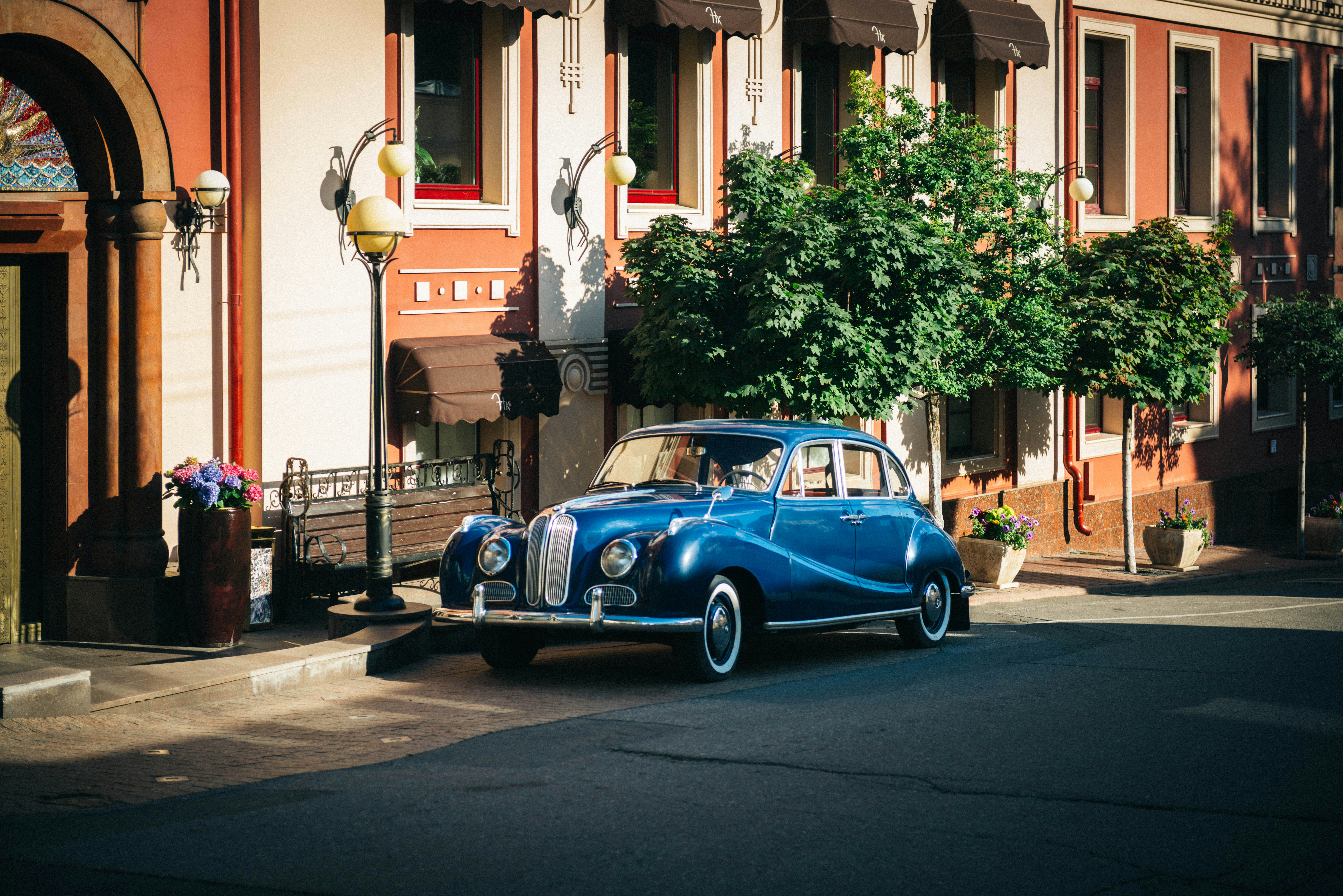 Free Unsplash photo from Maxim Melnikov