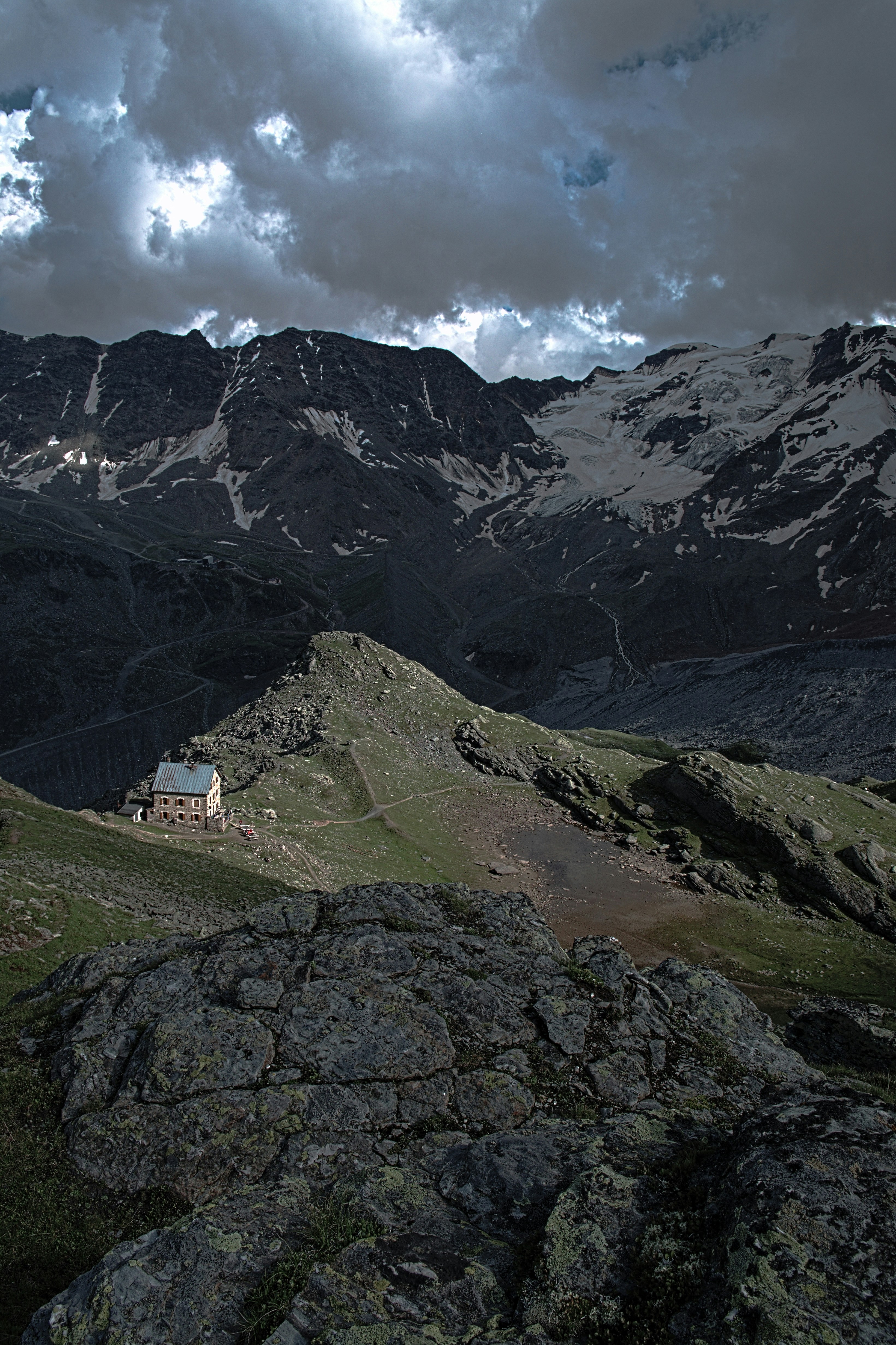 Free Unsplash photo from Martin Ferschmann