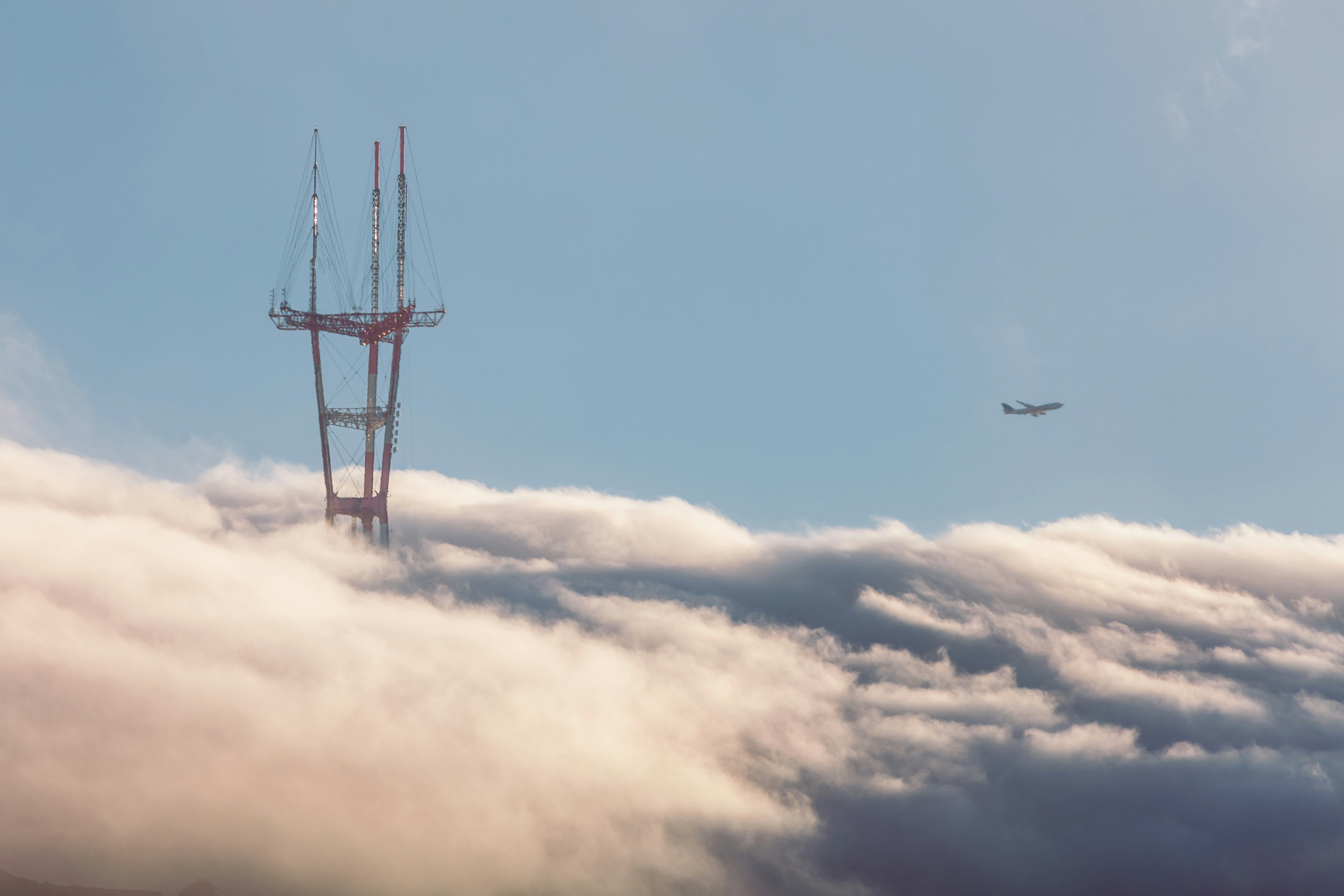 Free Unsplash photo from Etienne Desclides