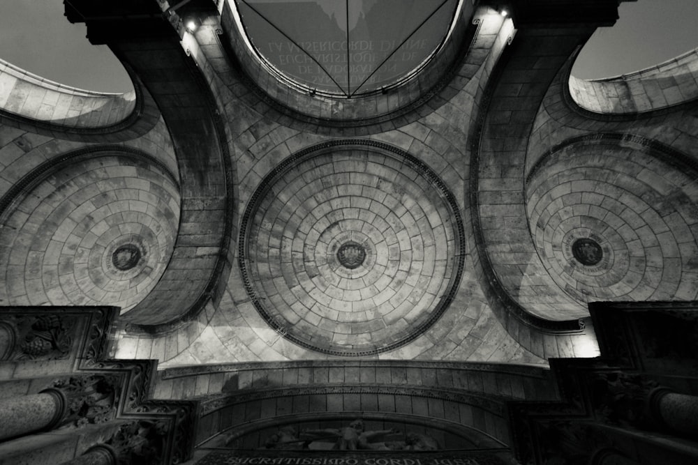 Architecture circulaire dans un bâtiment en France.