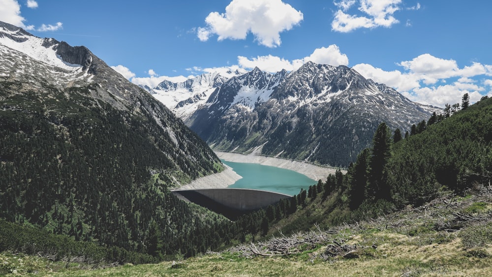 photo of mountain during daytime