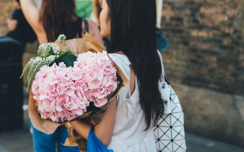 flores de pétalos rosados