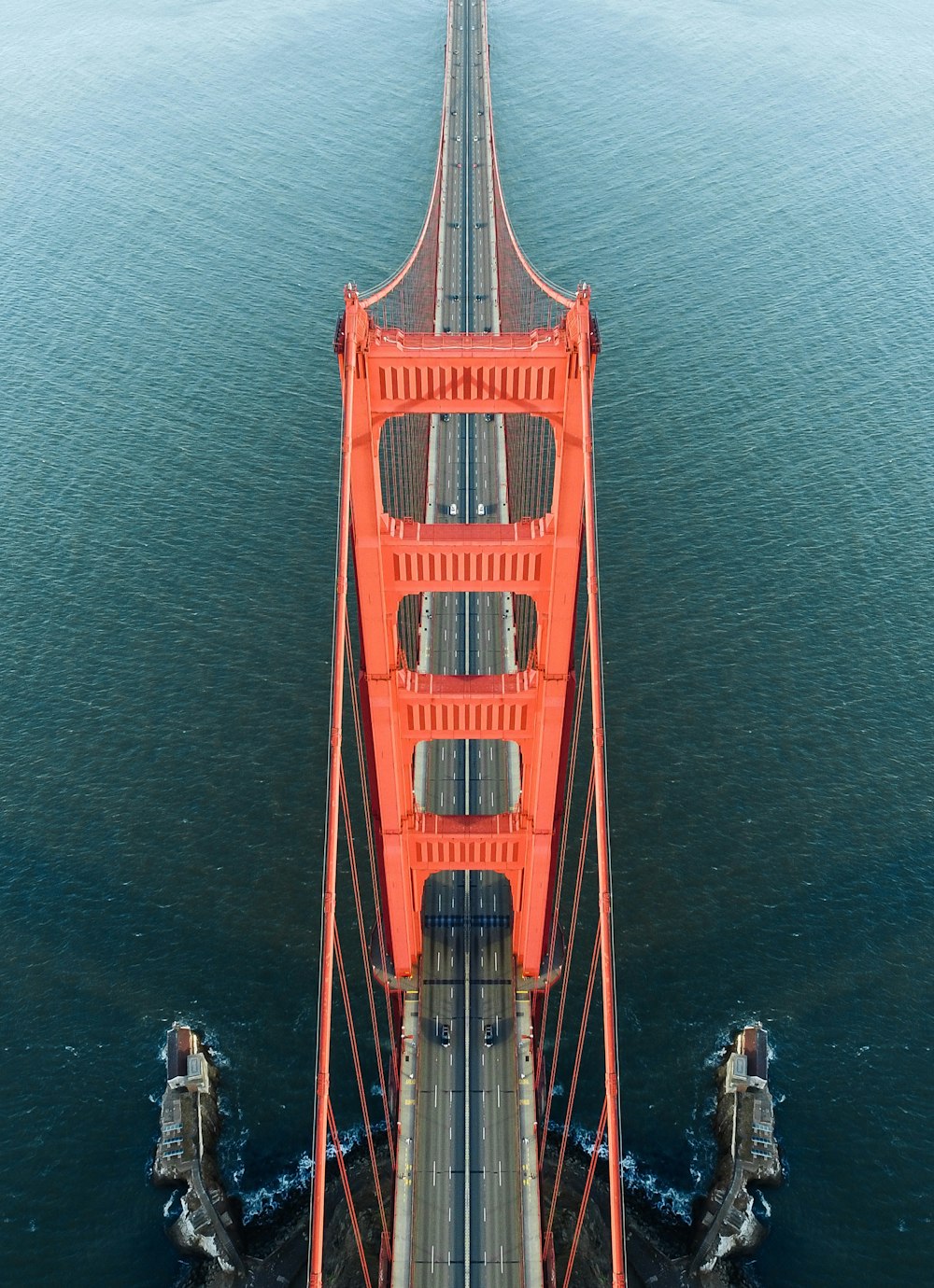 Luftaufnahme der Golden Gate Bridge bei Tag