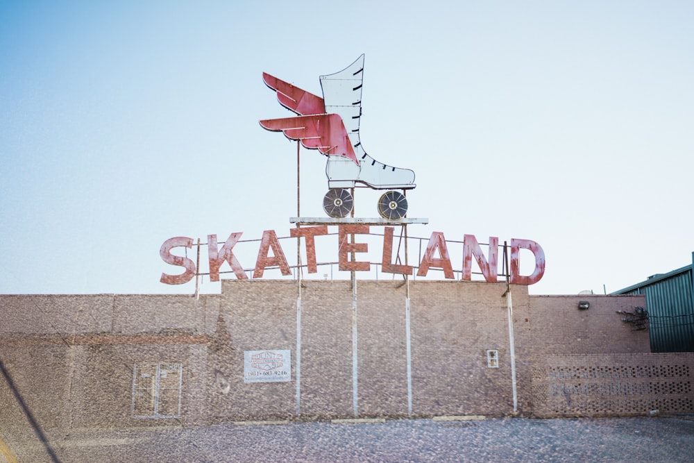 Skateland-Schaufenster