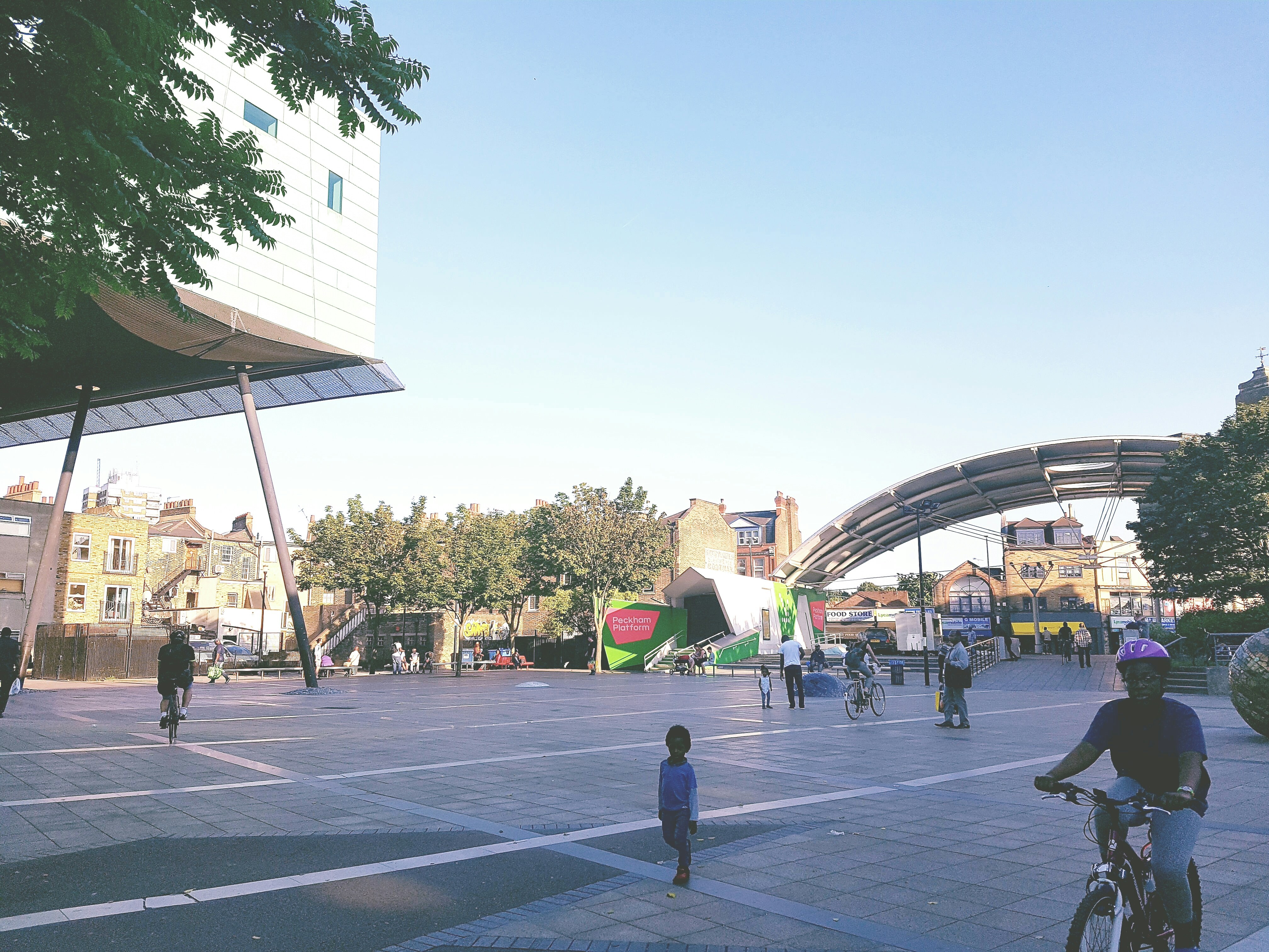 Free Unsplash photo from Charlie Howes