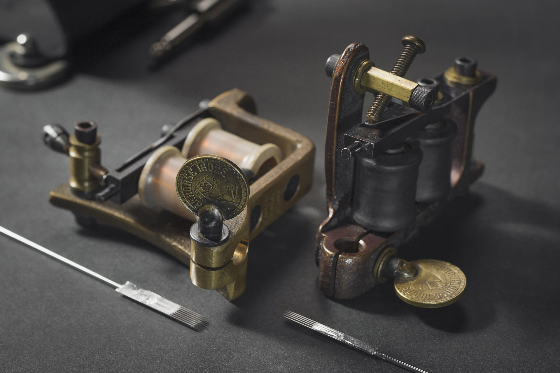 gray computer monitor