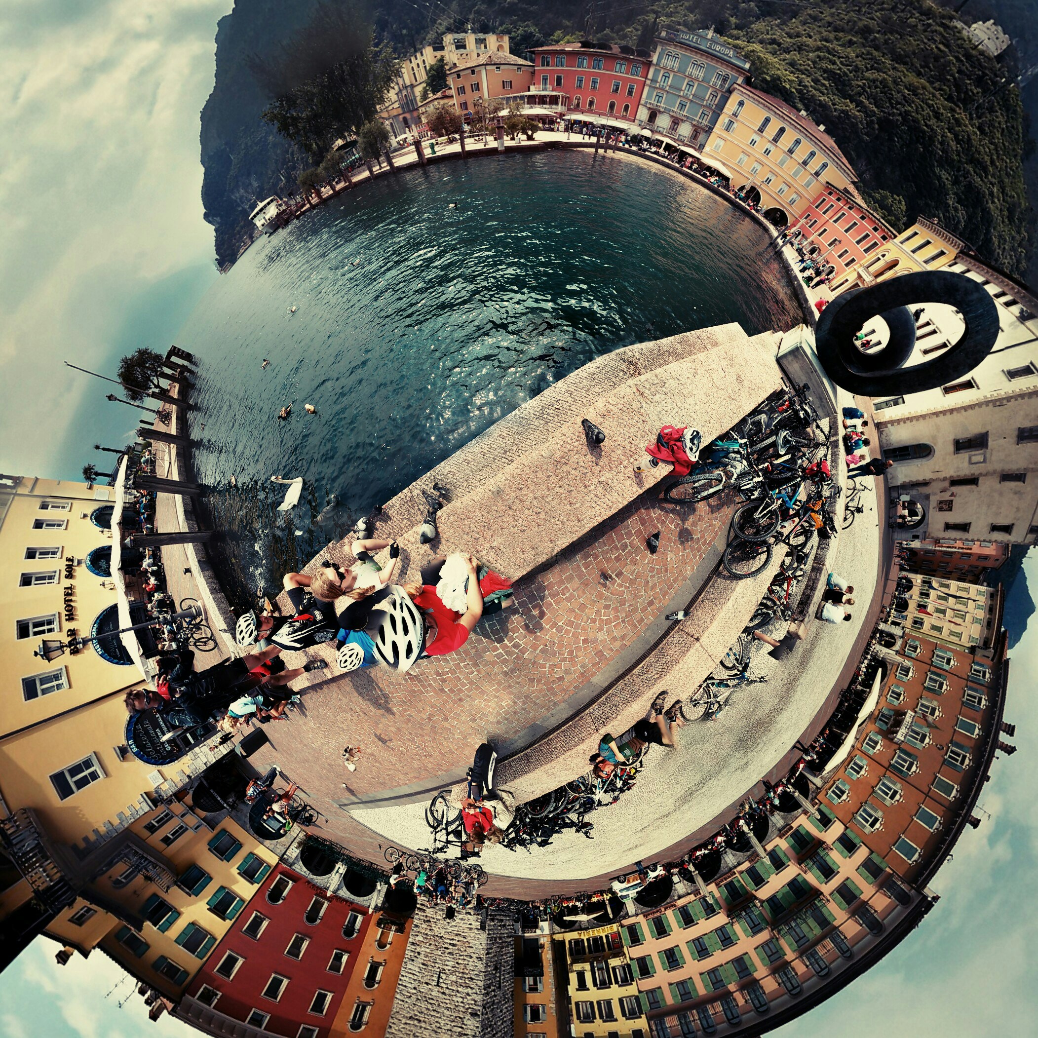 Free Unsplash photo from Simon Niedermayr