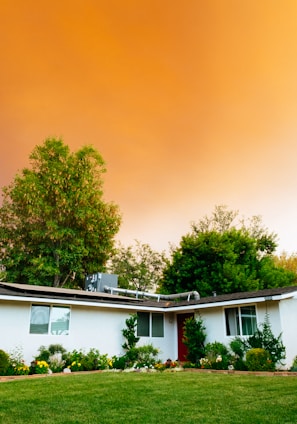 landscape photography of bungalow house