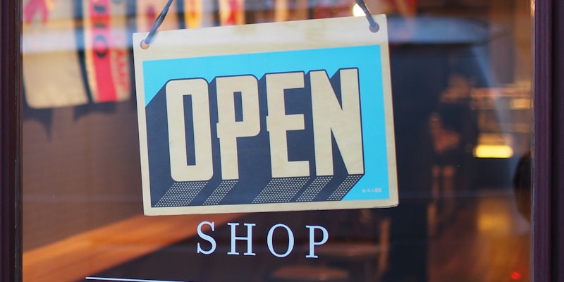 Successful e-commerce brand product display