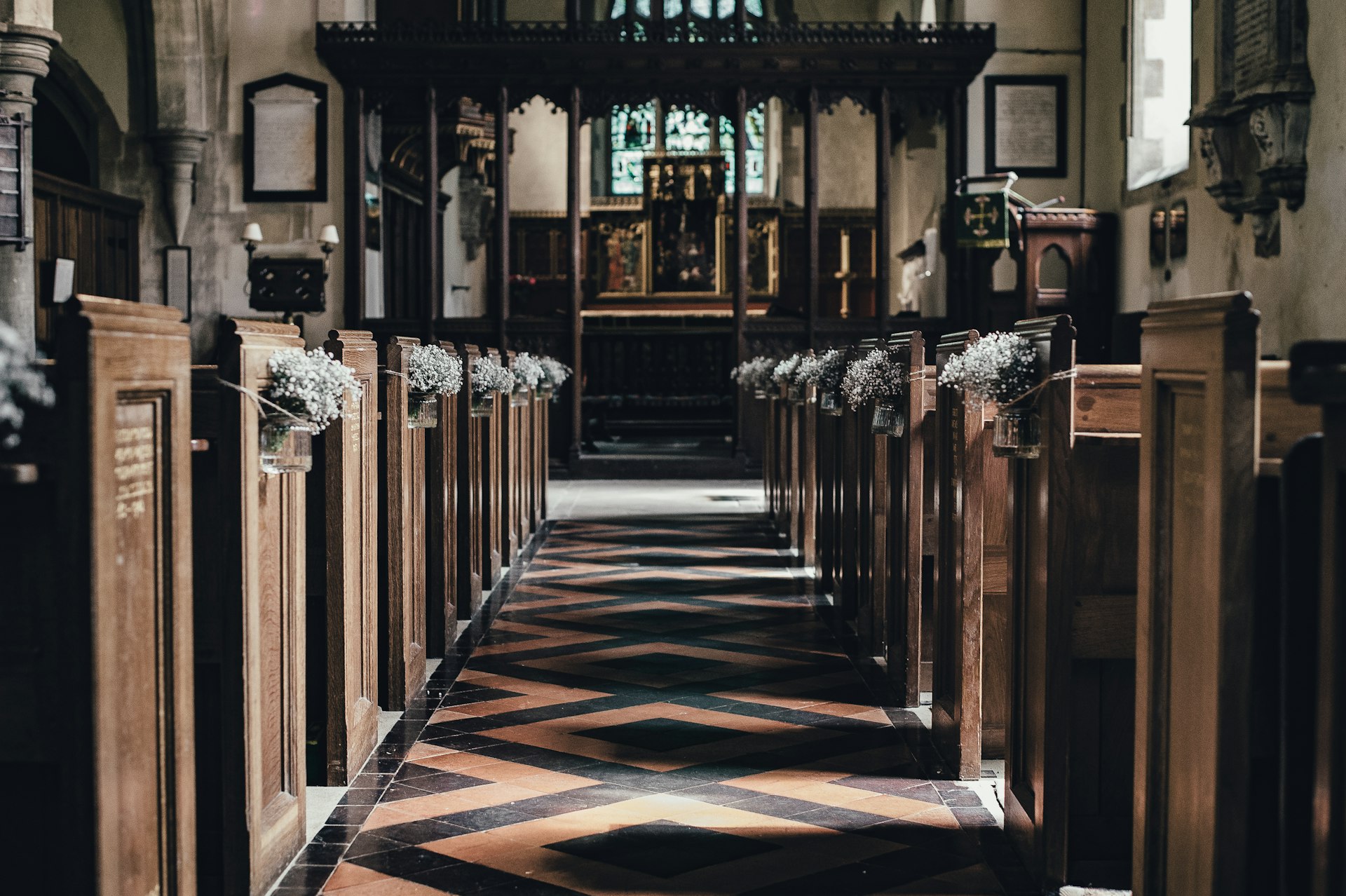 Cérémonie dans une église