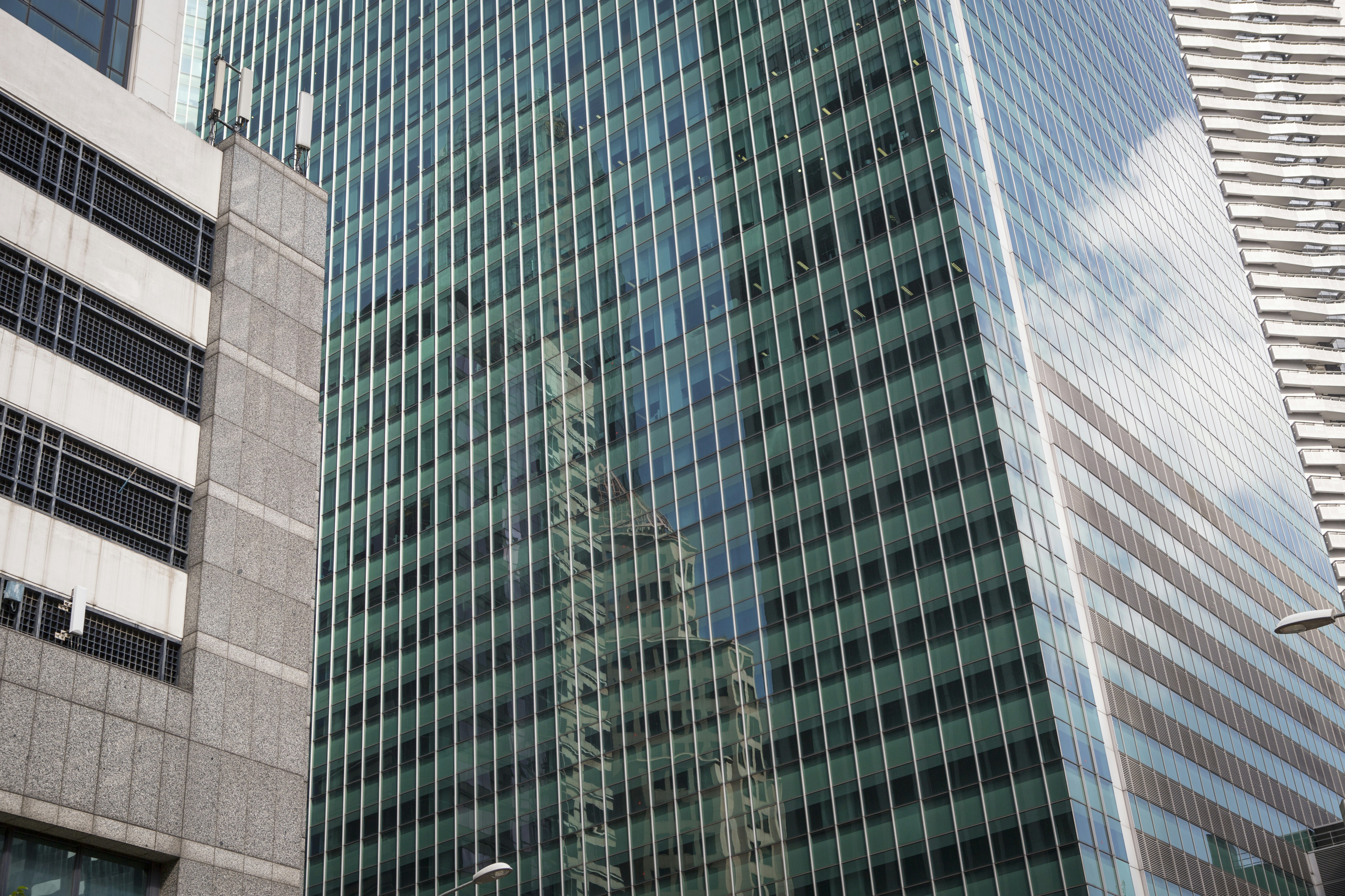 Free Unsplash photo from Ilya Gavin