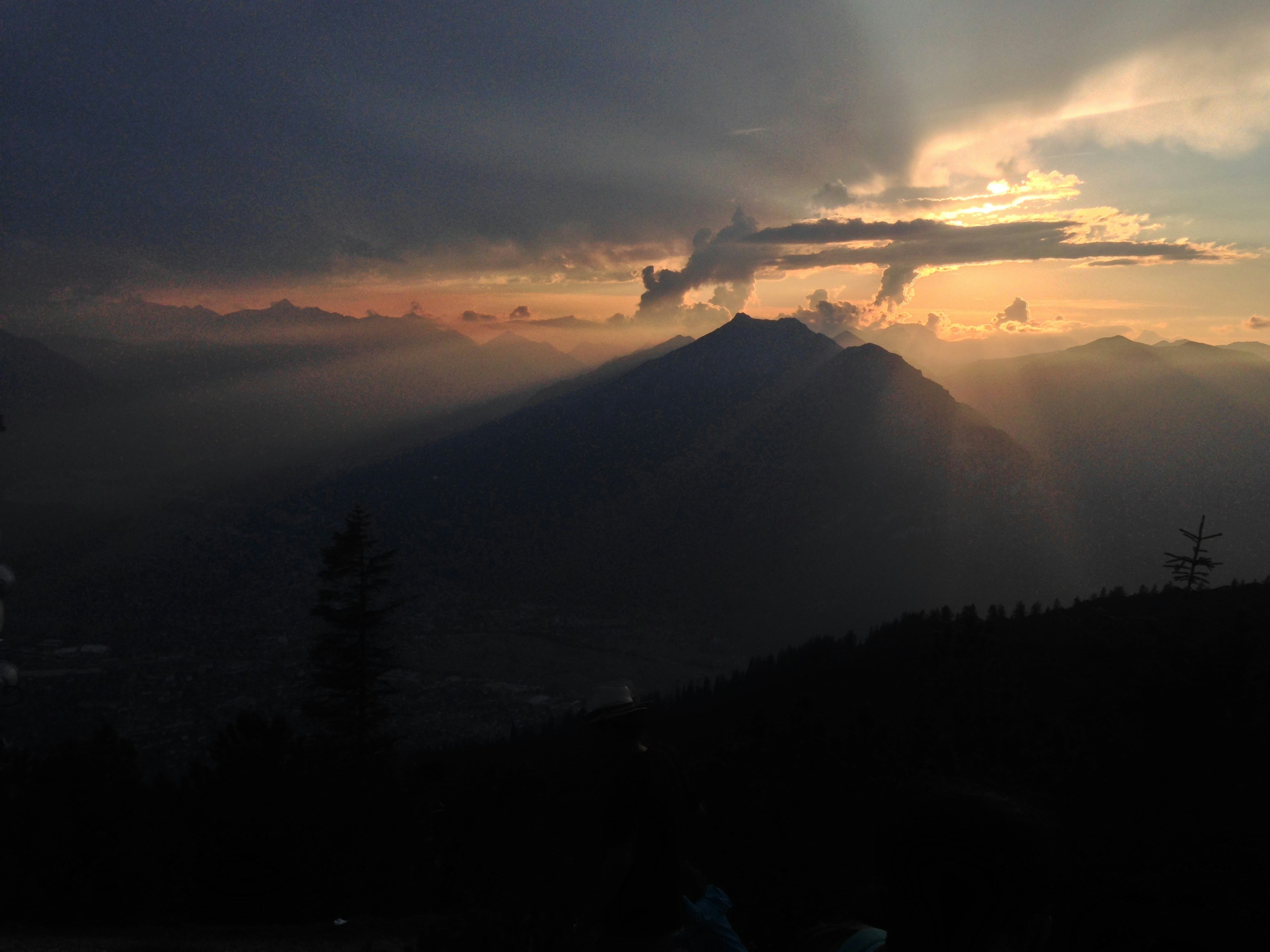 Free Unsplash photo from F G