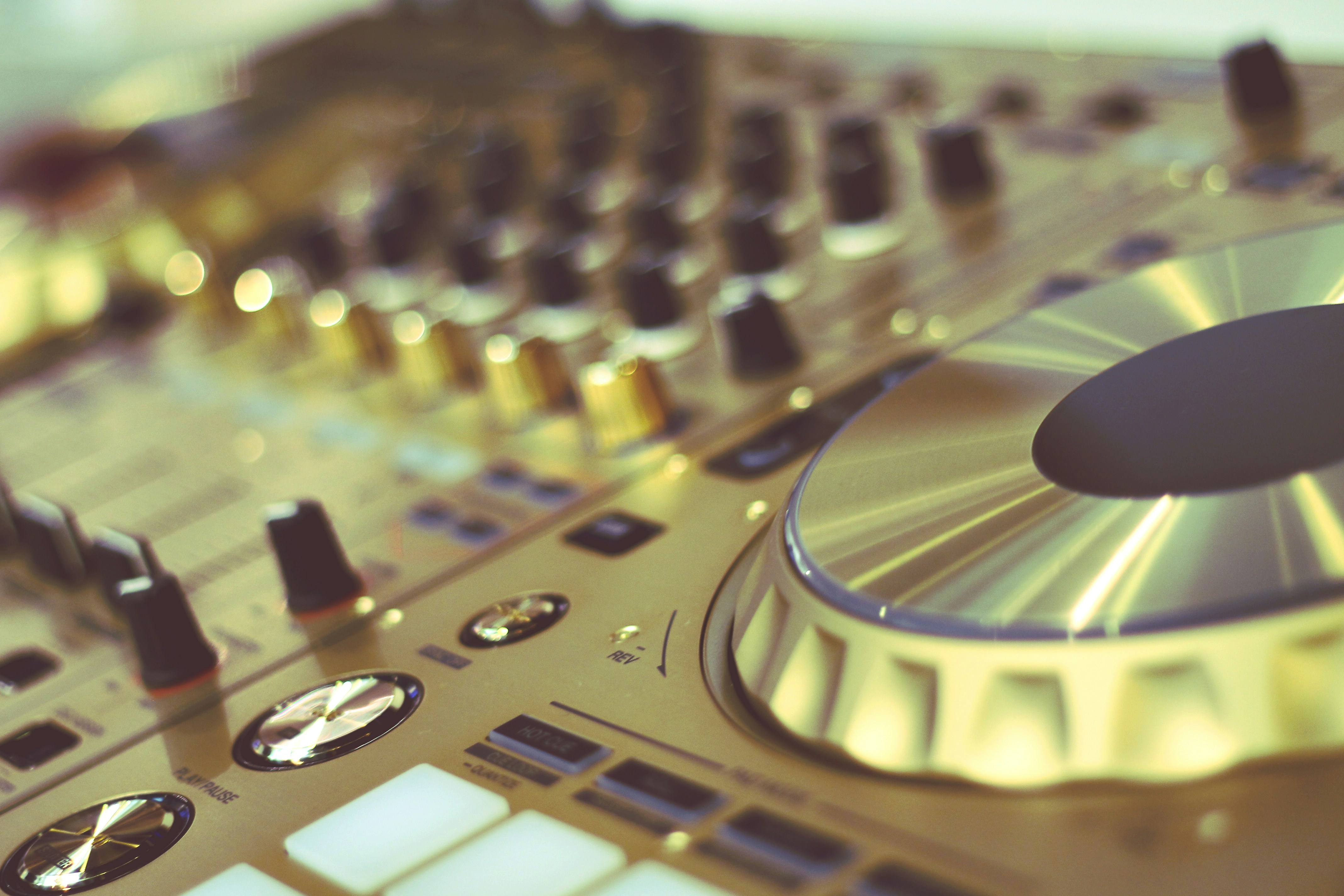 Free Unsplash photo from Max Desai