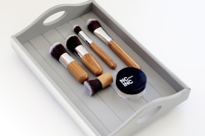 women's face brushes