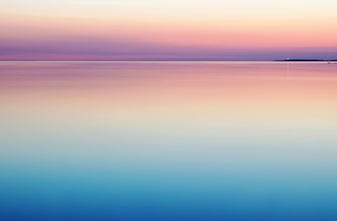 photo of blue and pink sea