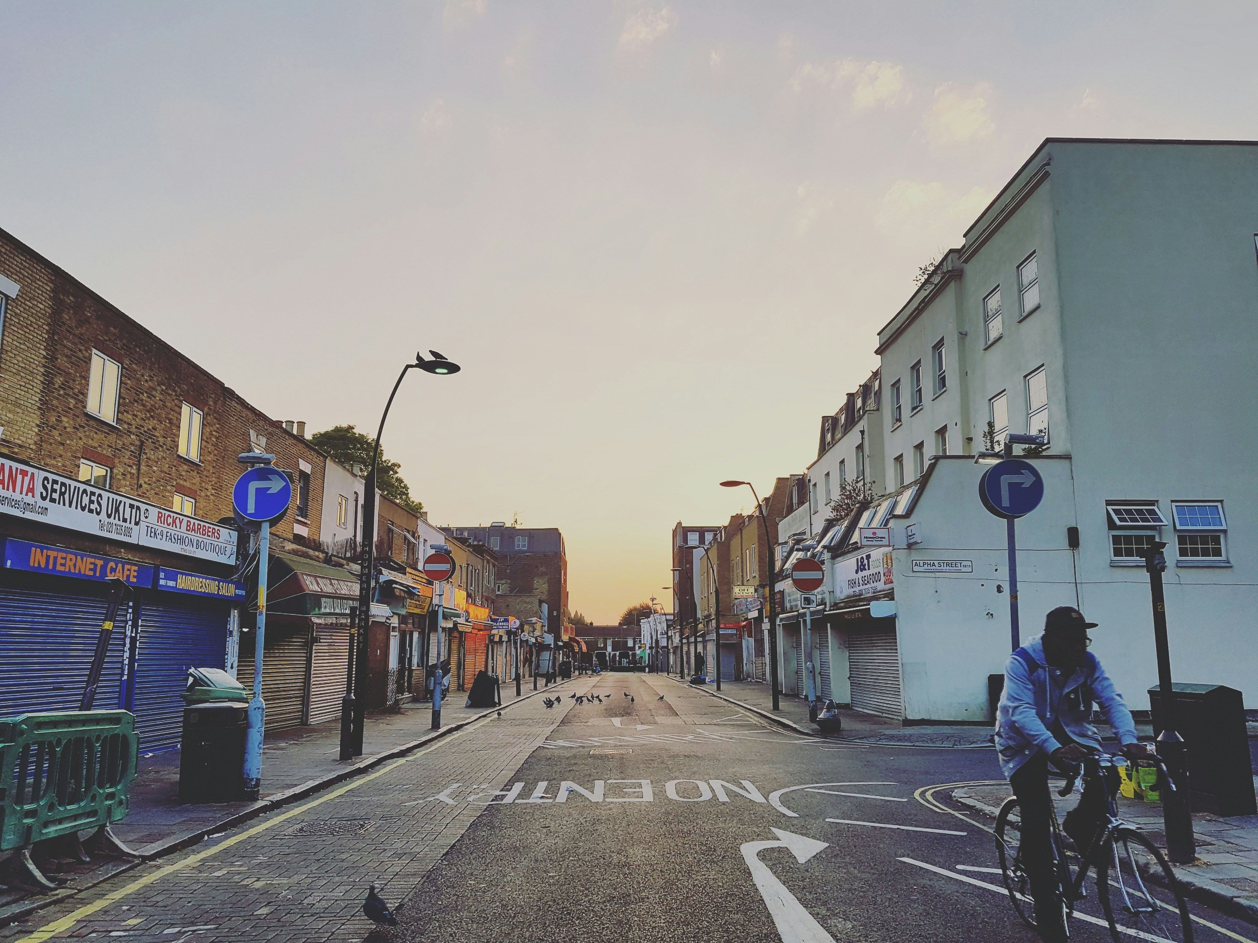 Free Unsplash photo from Charlie Howes