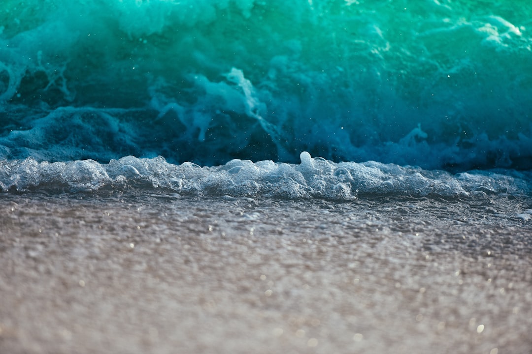 Bubbly wave at the bottom of a mountain.