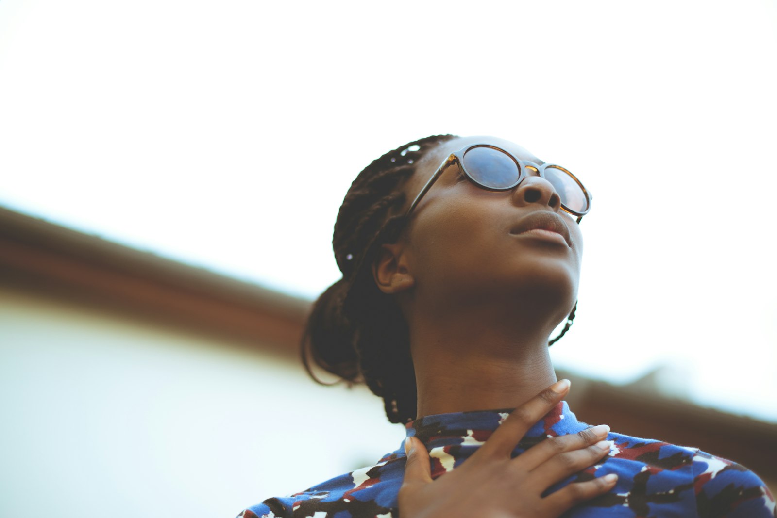 Nikon D610 + Nikon AF-S Nikkor 50mm F1.4G sample photo. Woman wearing sunglasses photography