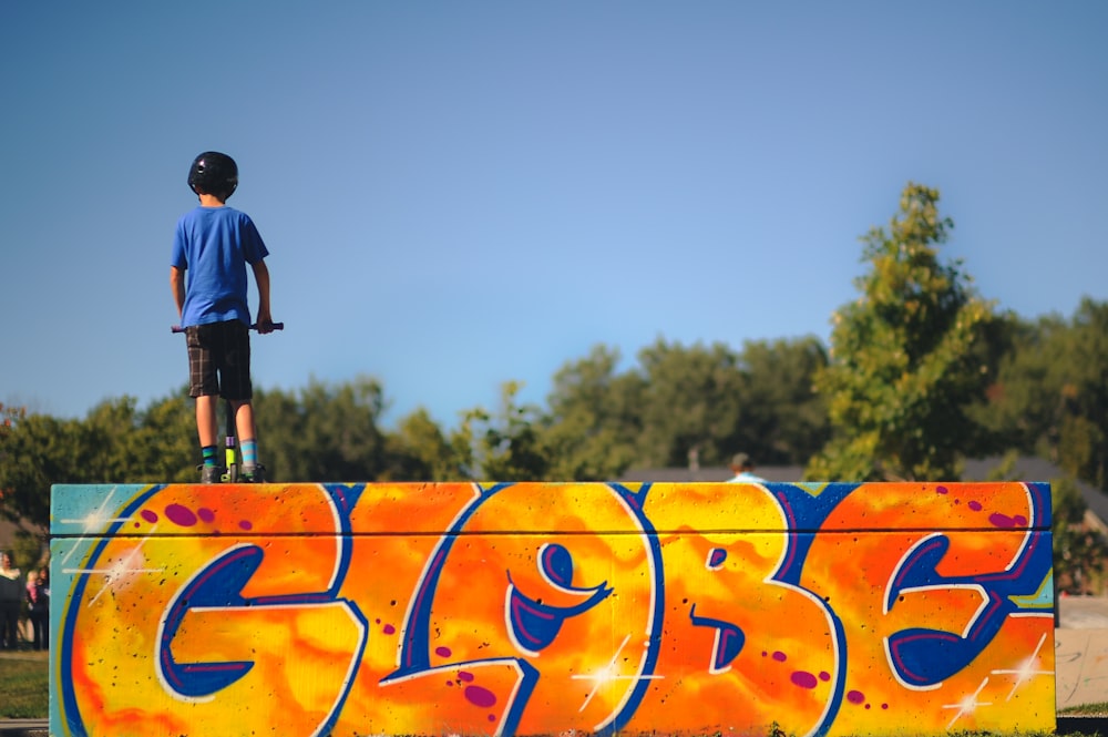 rule of thirds of boy standing facing backwards