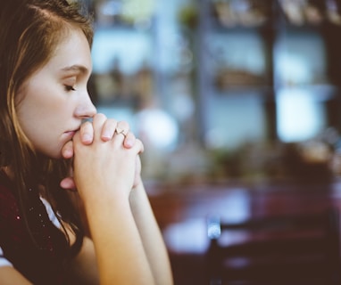 woman praying