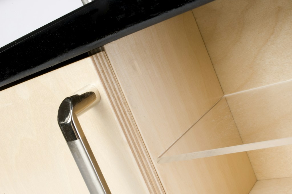 Minimal Drawer Handle