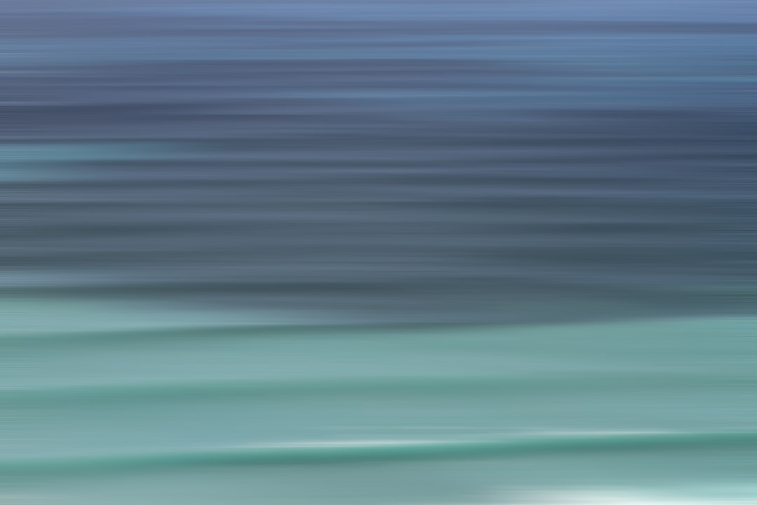 A blurred ocean image.