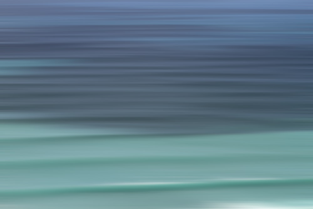 A blurred ocean image.