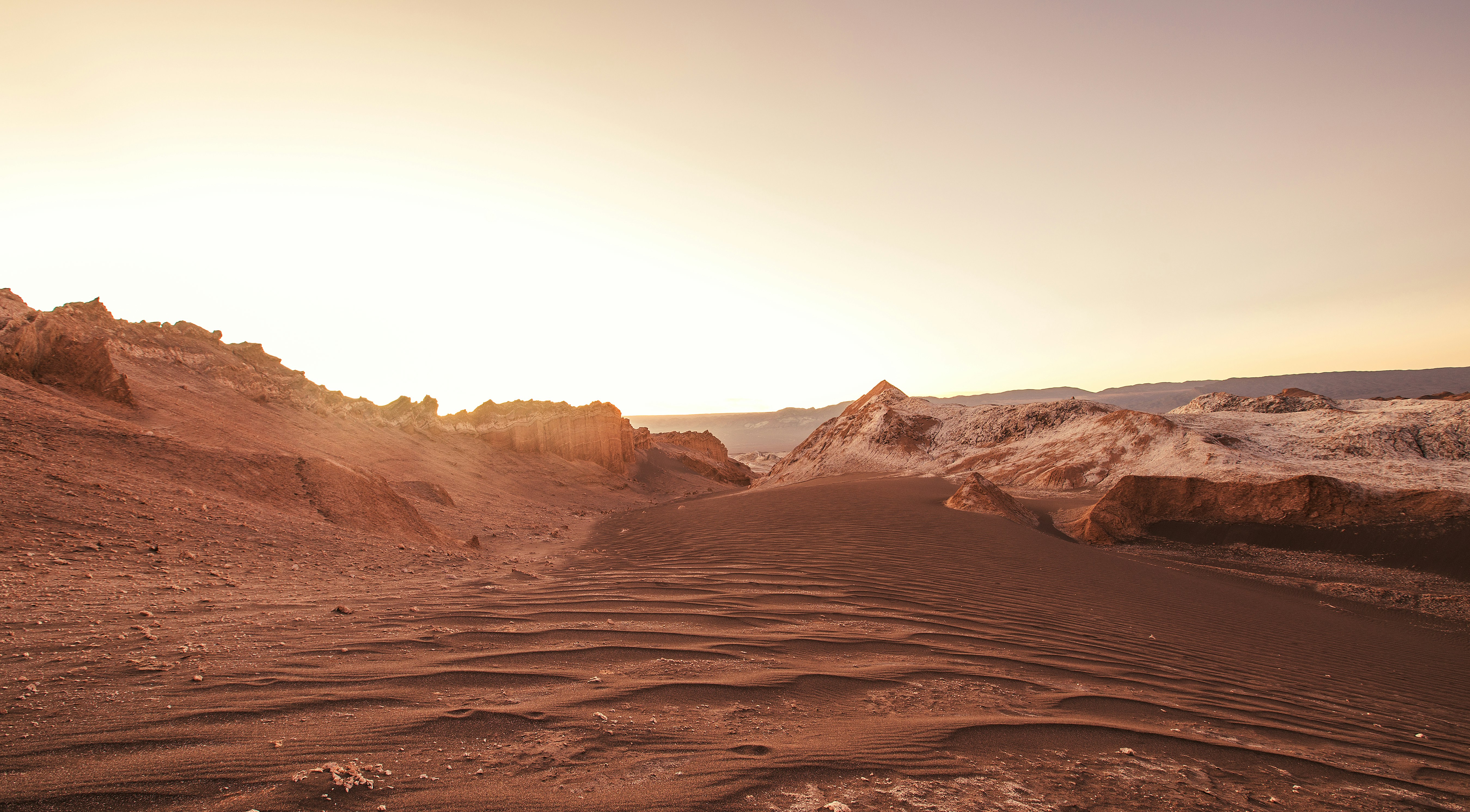 Free Unsplash photo from Jack Zhong