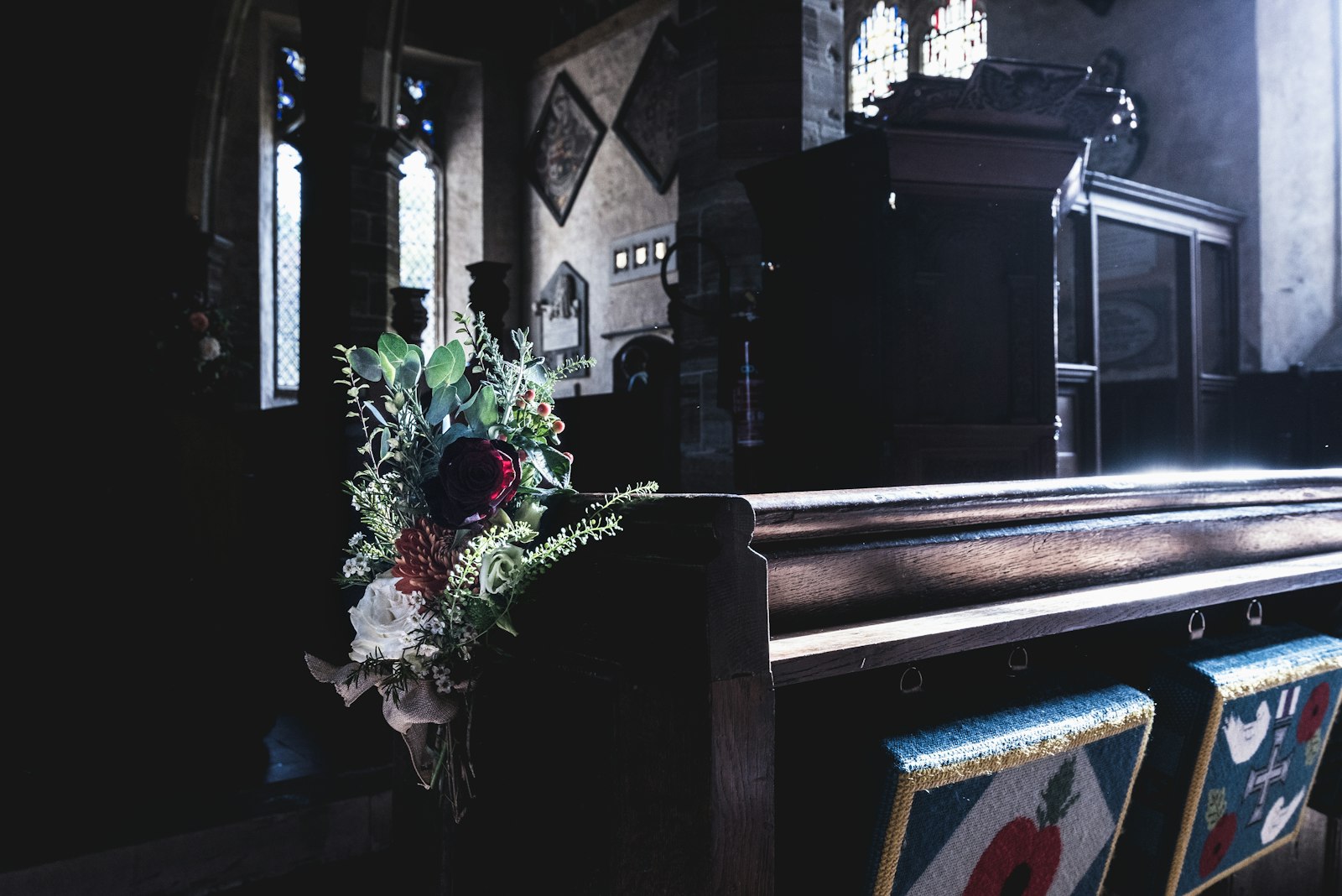 Nikon D750 + Nikon AF-S Nikkor 18-35mm F3.5-4.5G ED sample photo. Brown wooden table photography