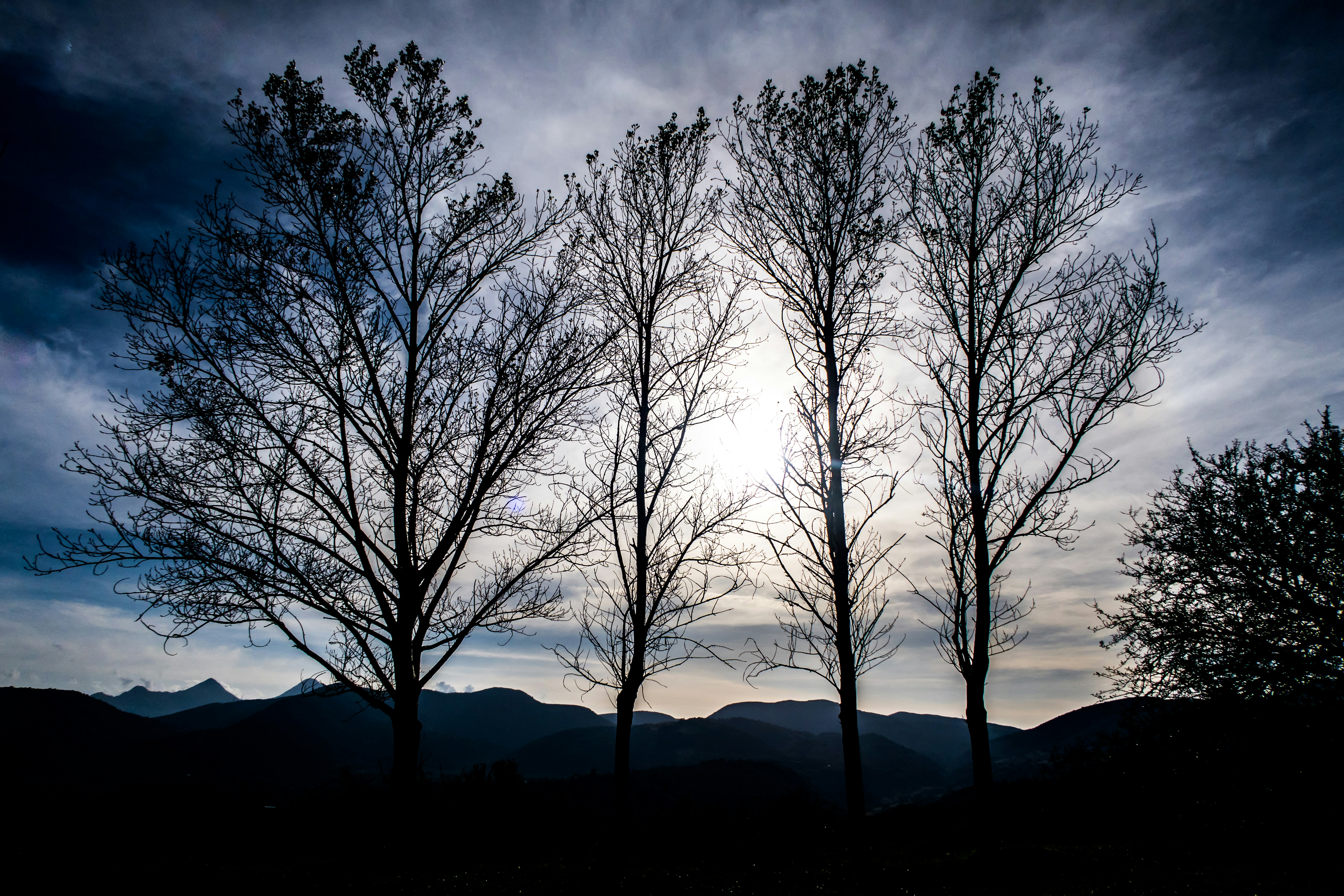 Free Unsplash photo from Jason Blackeye