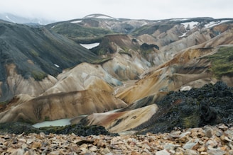 aerial photography of mountain at daytime