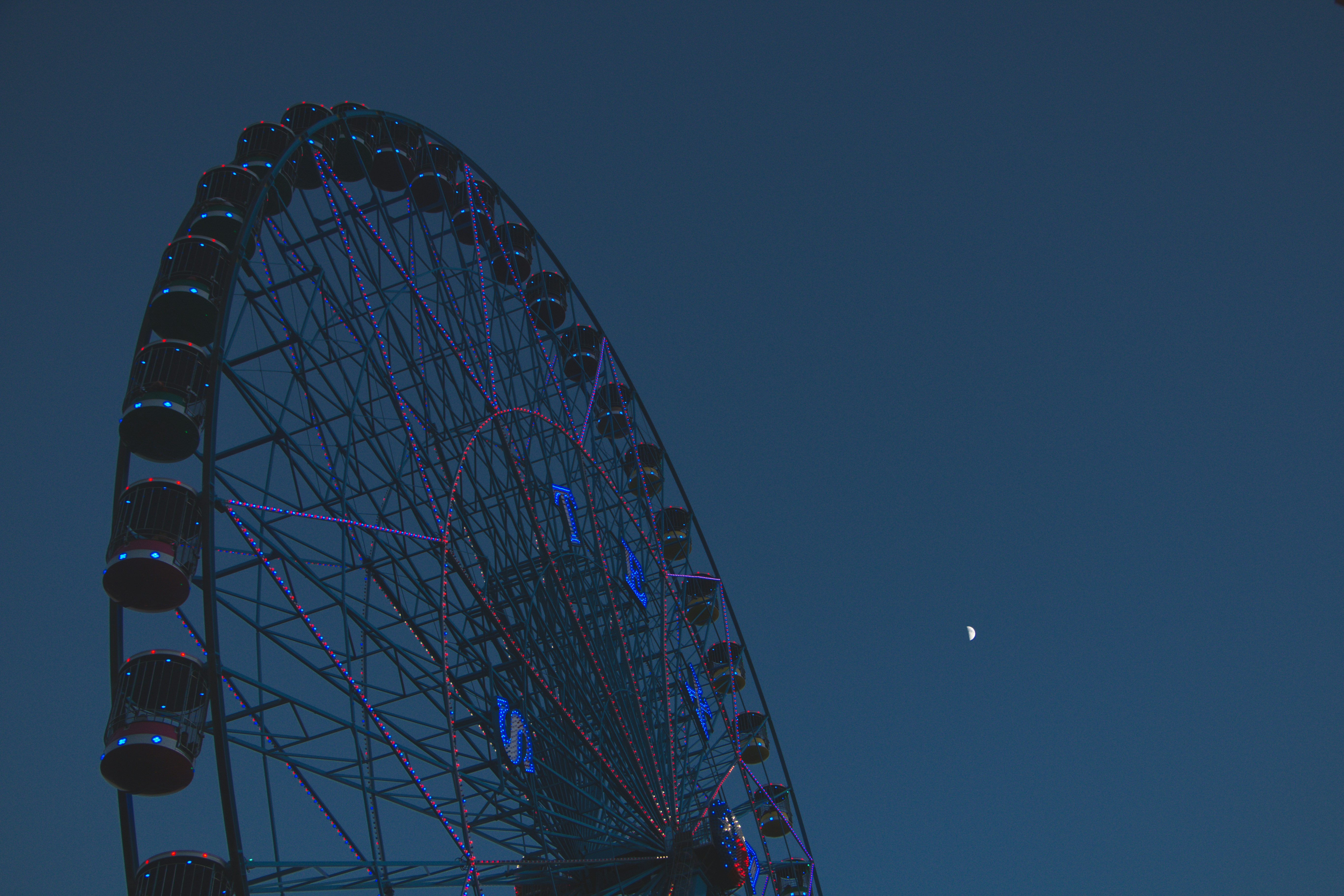 Free Unsplash photo from Víctor Hugo