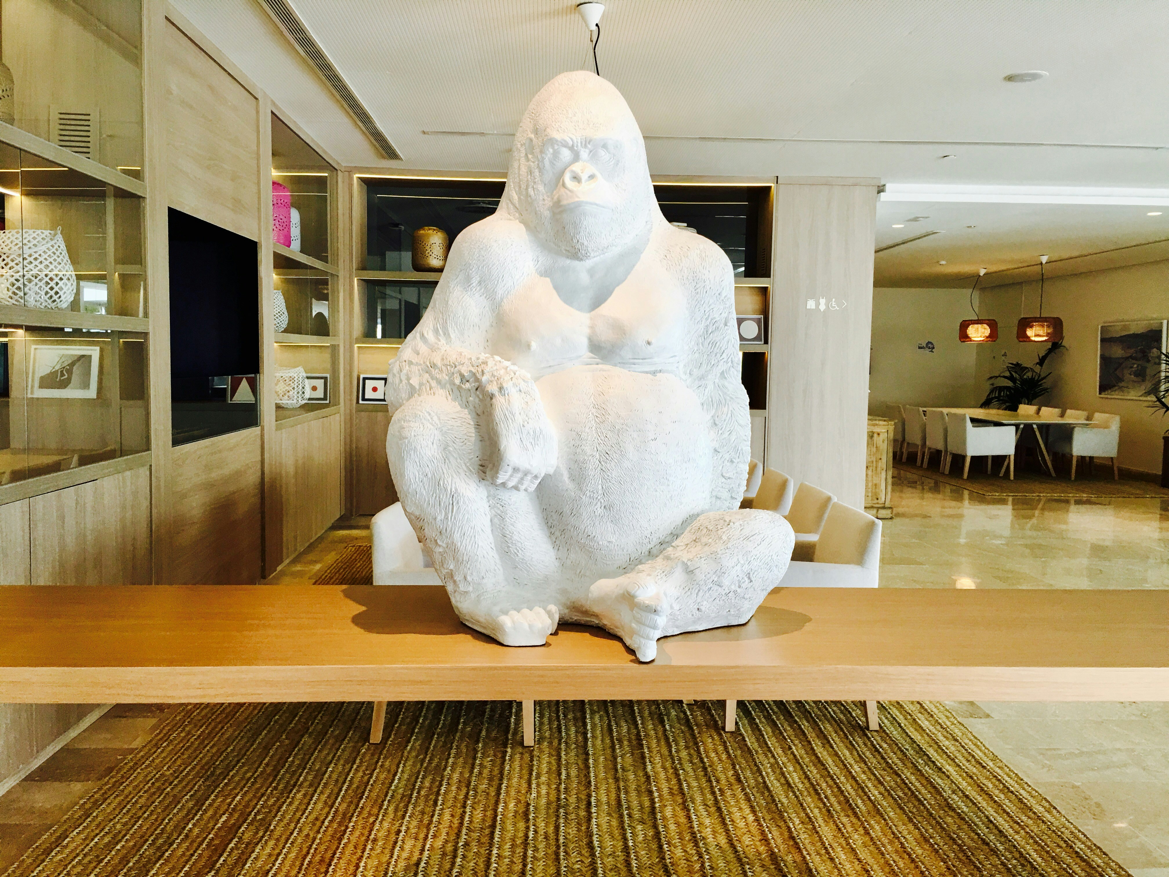 Free Unsplash photo from Orlando Noor