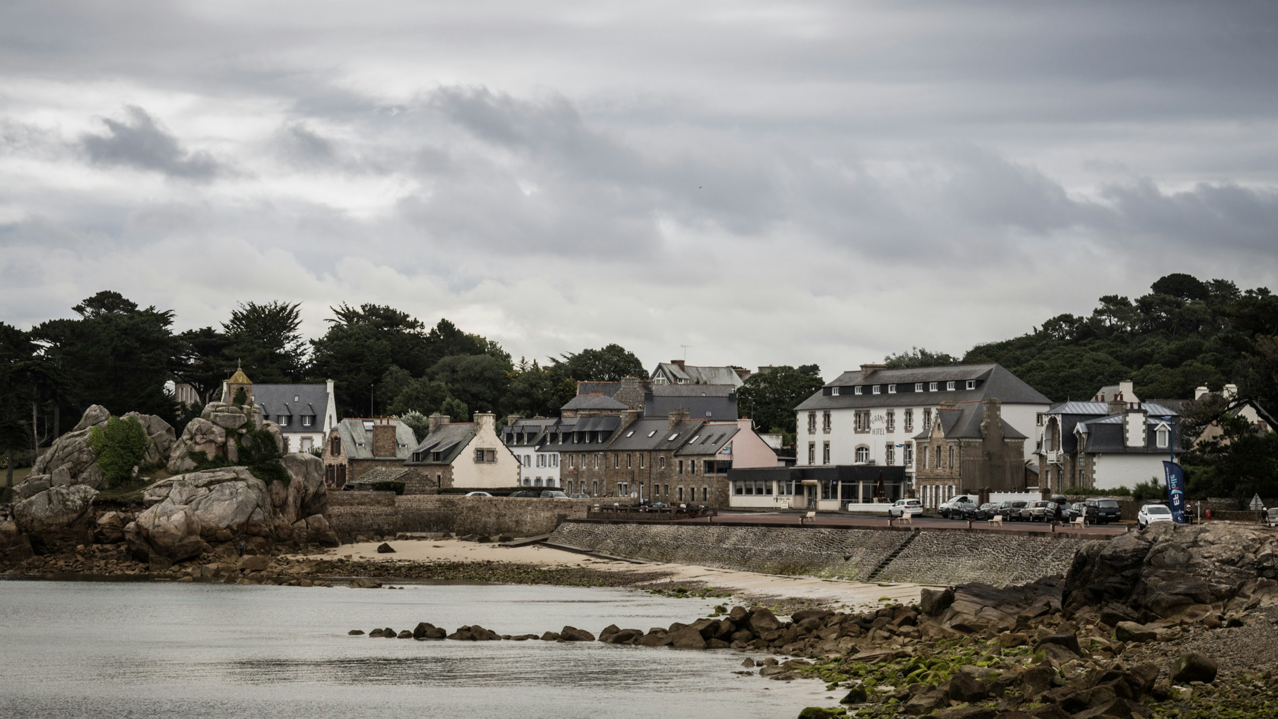 Free Unsplash photo from Cedric Brule