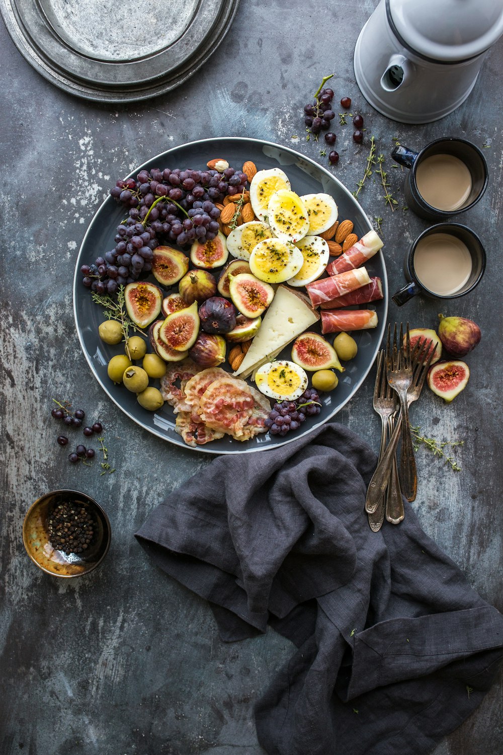 top view photography of fruits in plate photo Free Food 