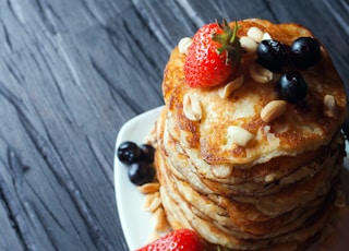 pancakes with fruits
