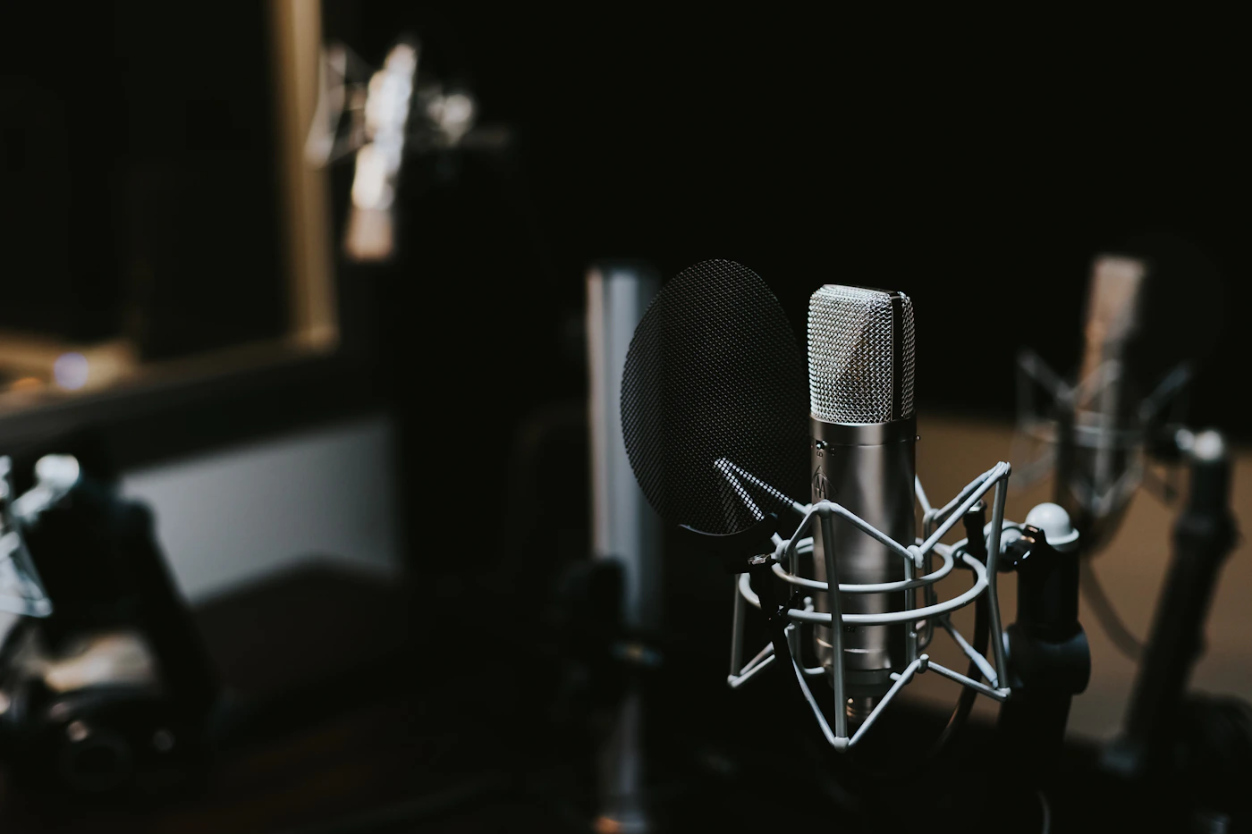 Podcast microphone representing a listener community cruise