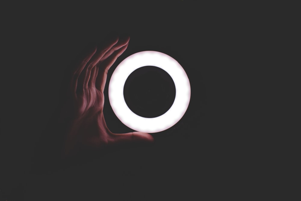 999+ Ring Light Pictures | Download Free Images on Unsplash