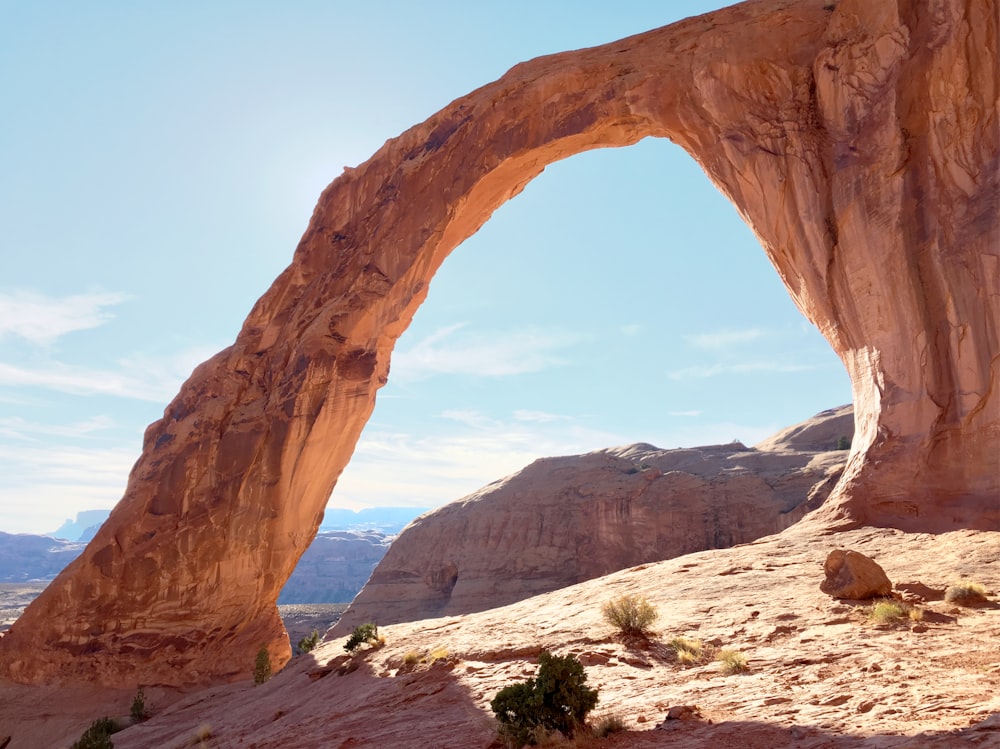 Paisaje de arco de piedra