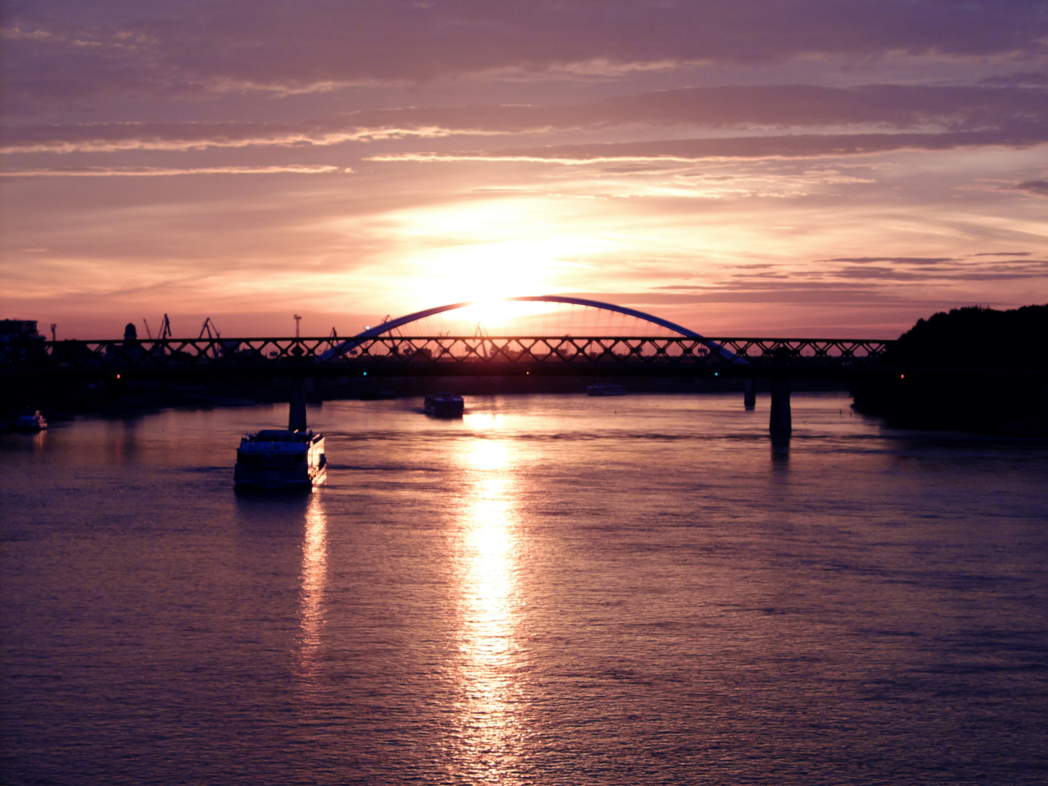 Free Unsplash photo from Miguel A. Amutio