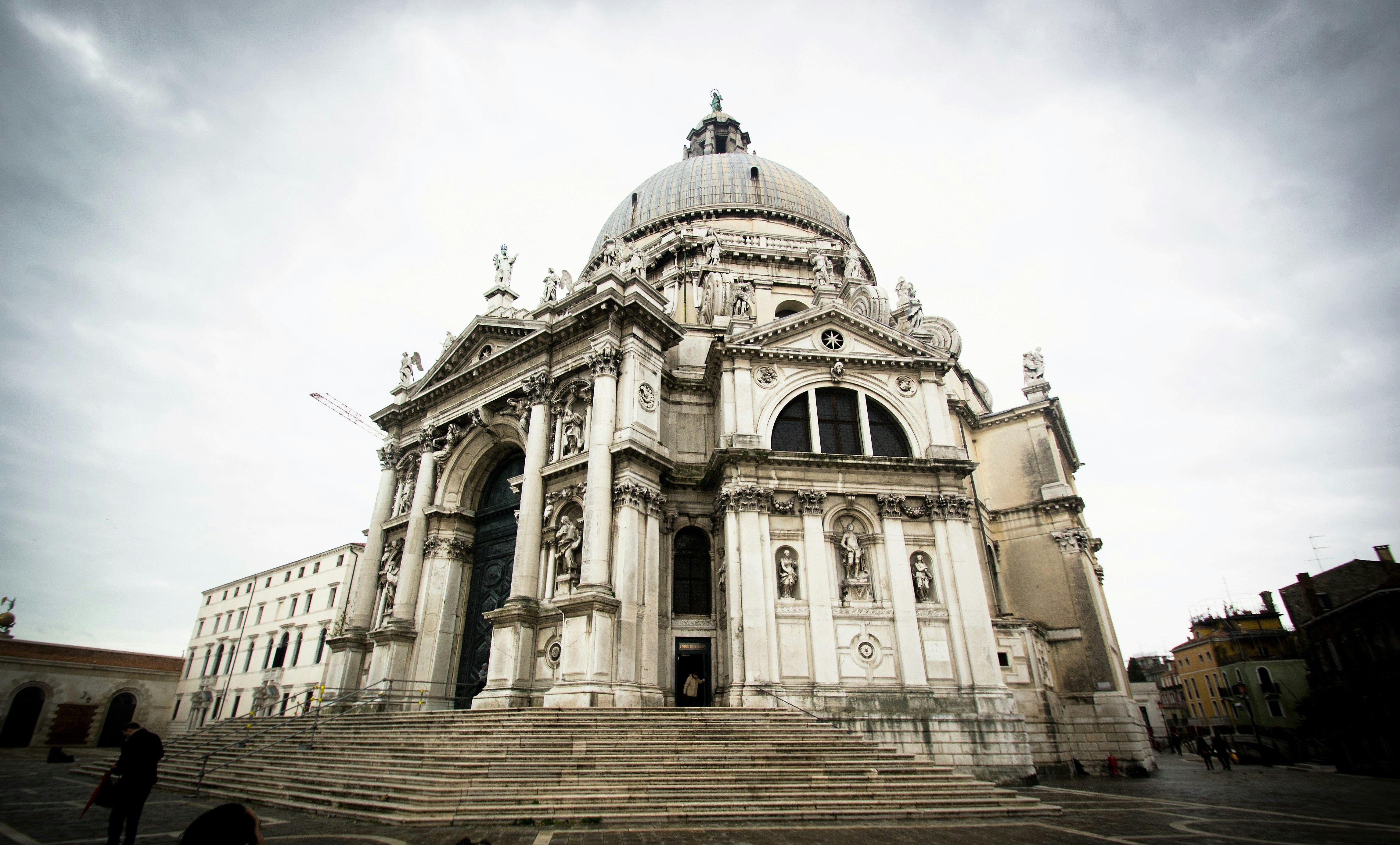 Free Unsplash photo from Pelly Benassi