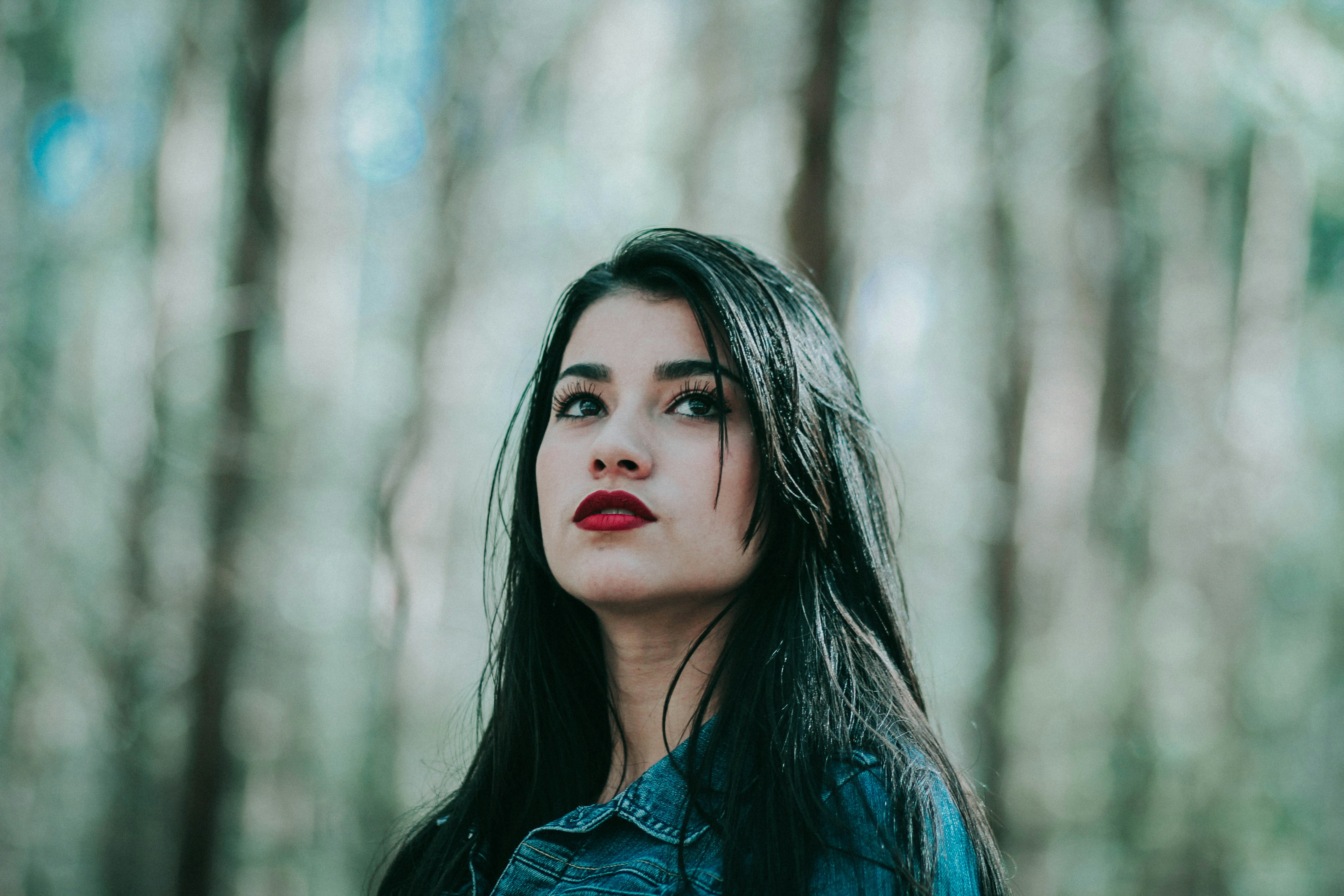 Sporting Your Best Eyeliner: Looks Inspired by the World of Football